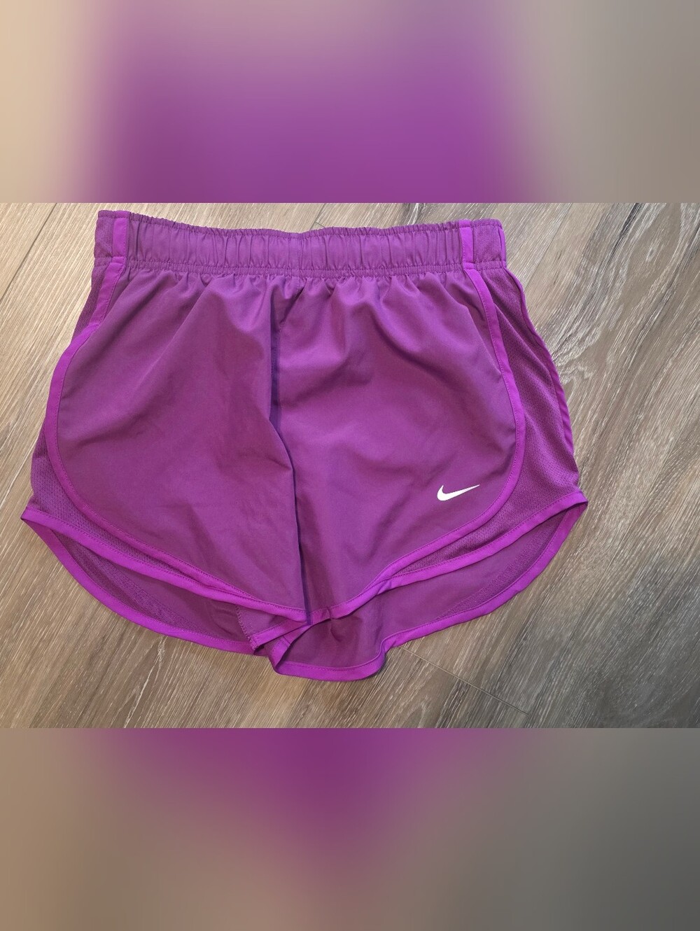 Nike Women's Magenta Athletic Shorts Size Small